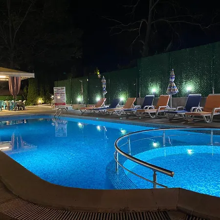 Sea Star Hotel